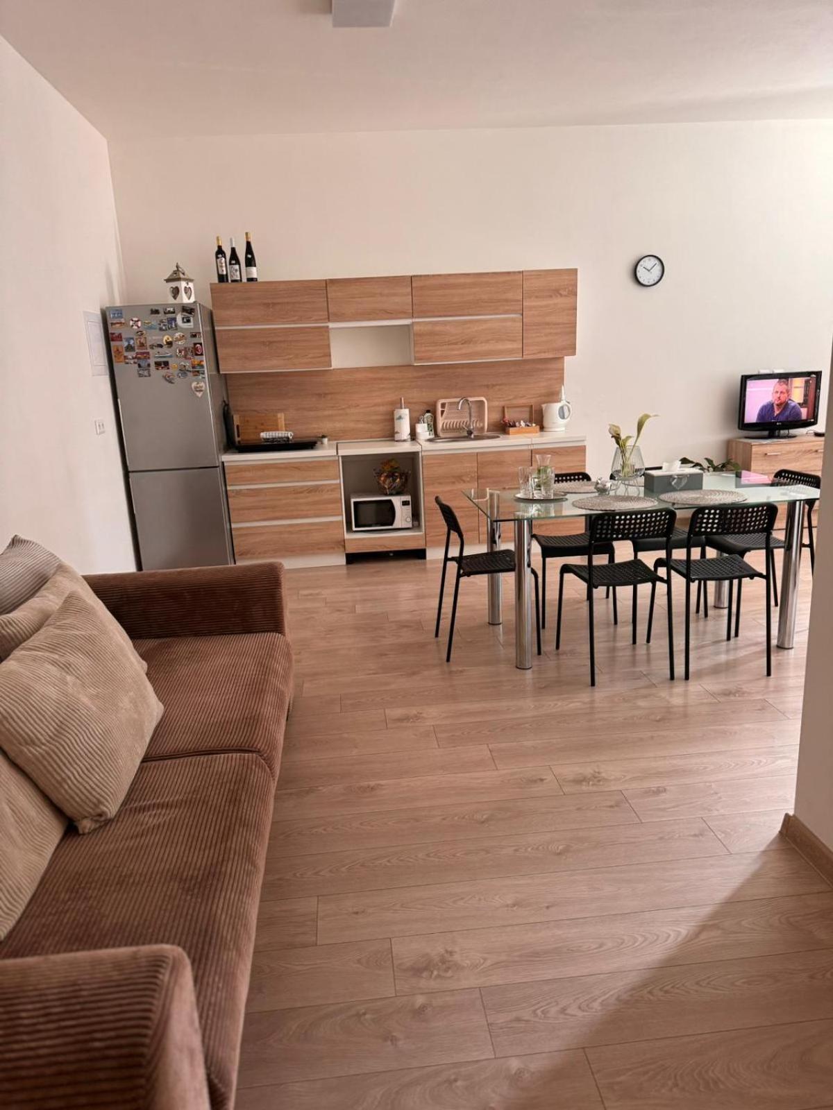 Apartman Ruza Ружомберок Экстерьер фото